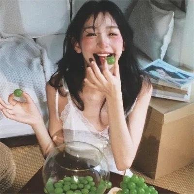求救眨眨眼